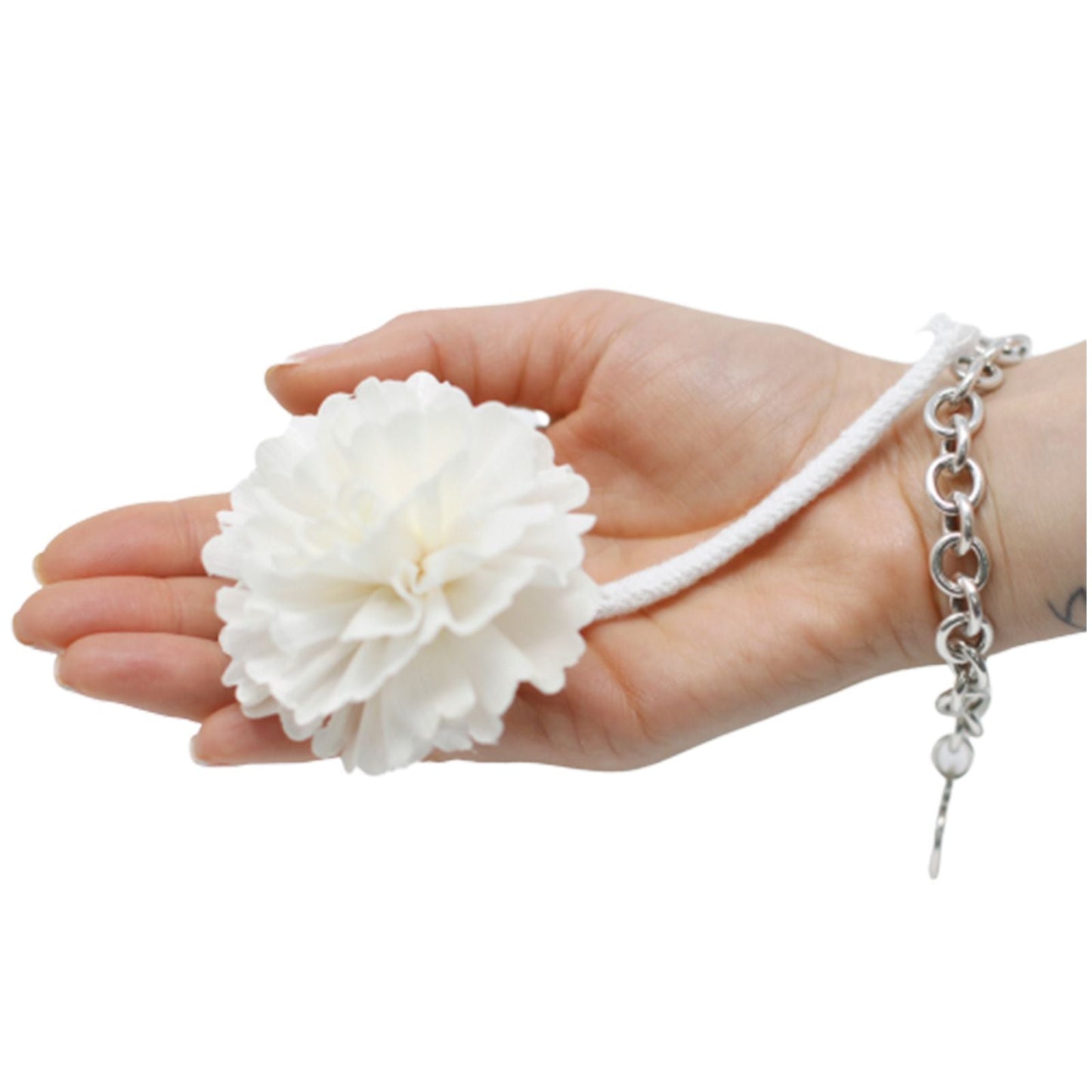 Carnation Natural Aroma Diffuser Flower – String, 3.5cm x 6cm - Ettovi Candle Company