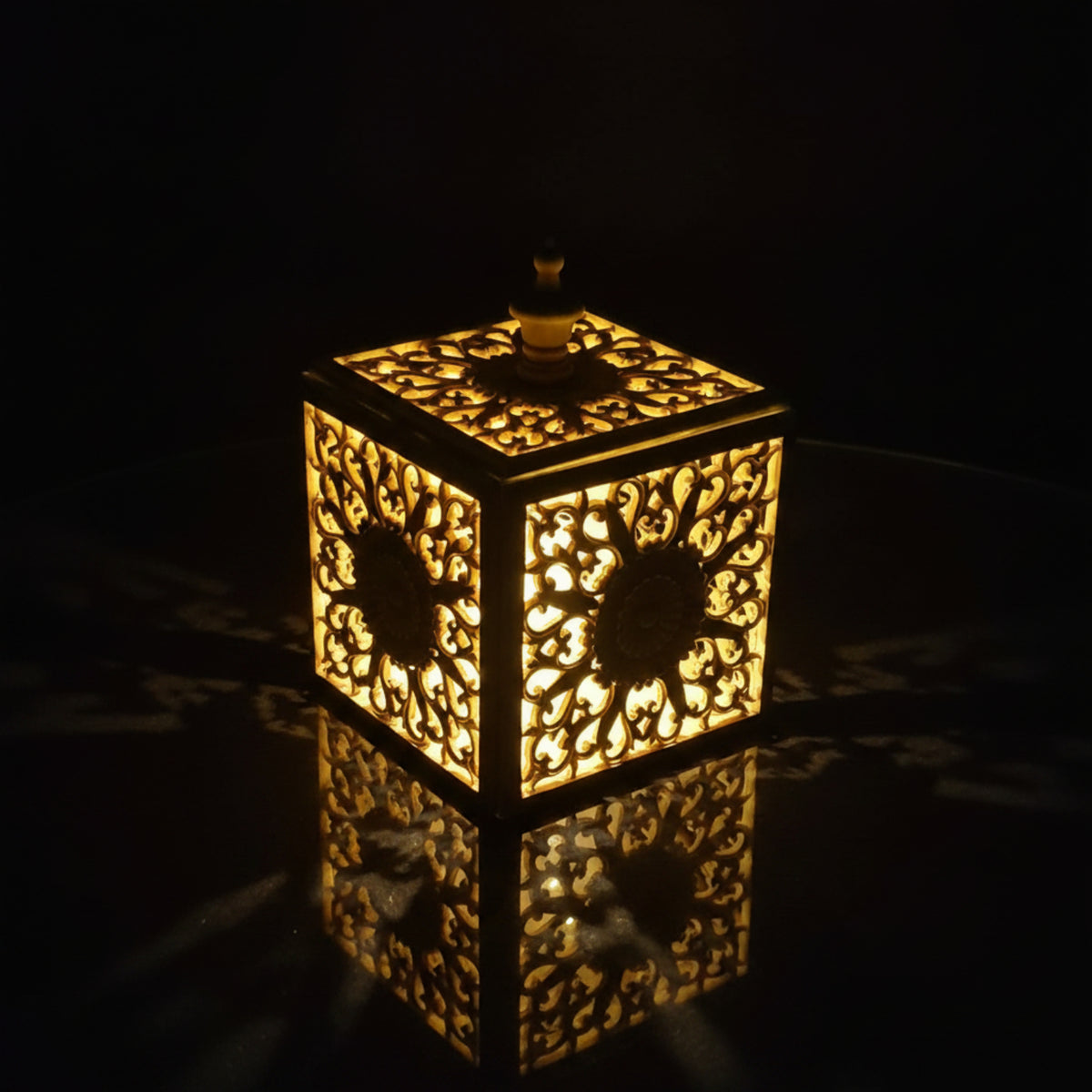 Hand- Carved Art Deco Keepsake Box - Rubberwood - Ettovi Candle Company