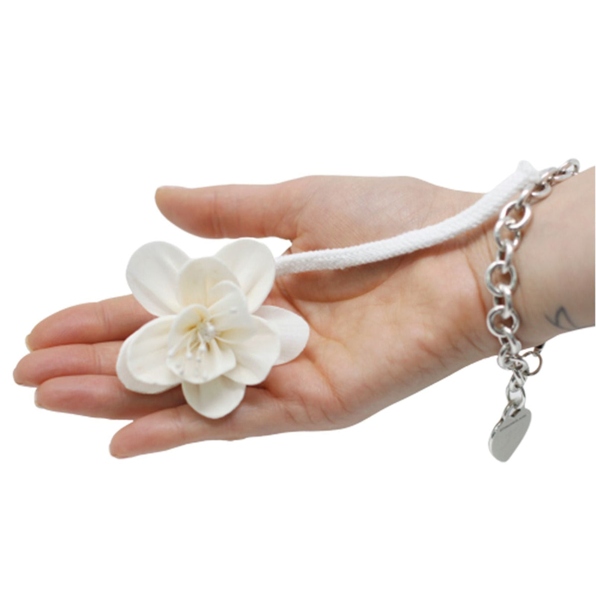 Lily Natural Aroma Diffuser Flower – String, 3.5cm x 6cm - Ettovi Candle Company