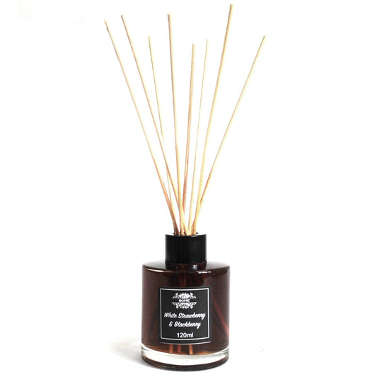 White Strawberry & Blackberry Scented Reed Diffuser – 120ml - Ettovi Candle Company